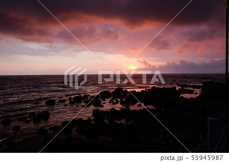 【北海道】北海道西部(せたな町)の夕景 【北海道】北海道西部(せたな町)の夕景 53945987
