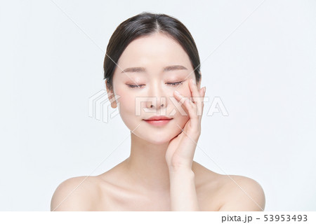 女性　ビューティー 53953493