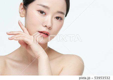 女性　ビューティー 53953532