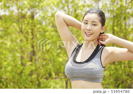 女性 スポーツ ヘルシー 女性 スポーツ ヘルシー 53954780