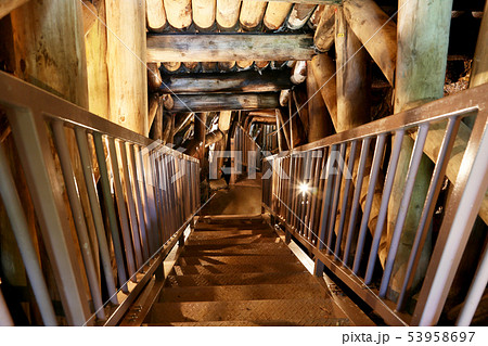 銀山温泉の銀鉱入口 53958697