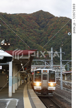 上越線高崎口の211系電車 53973869