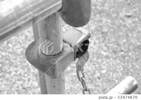 モノクロ 鉄パイプ チェーン (2019年6月登録) 最大サイズ:M モノクロ 鉄パイプ チェーン (2019年6月登録) 最大サイズ:M 53974670