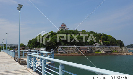 新舞鶴橋から唐津城(佐賀県:唐津市) 53988362