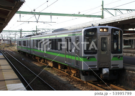 弥彦線E127系(吉田駅) 弥彦線E127系(吉田駅) 53995799