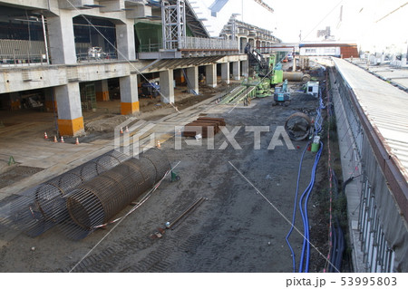高架化が進む新潟駅（2018年11月） 53995803