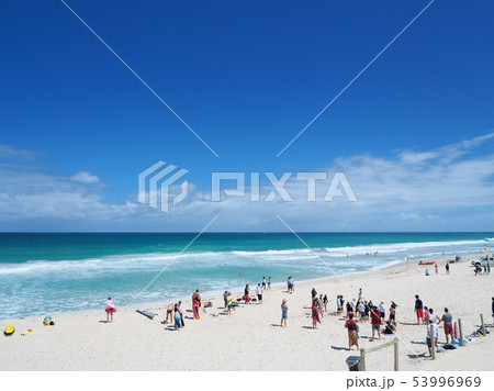 西オーストラリア・スカボローのビーチ / Scarborough beach, Australia 53996969