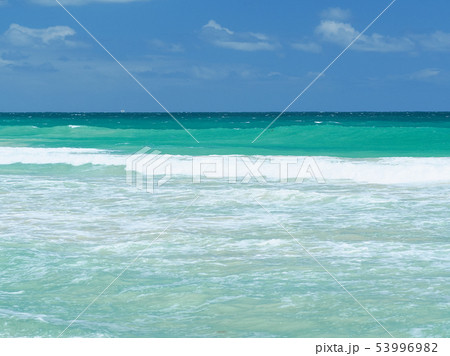 西オーストラリア・スカボローのビーチ / Scarborough beach, Australia 西オーストラリア・スカボローのビーチ / Scarborough beach, Australia 53996982