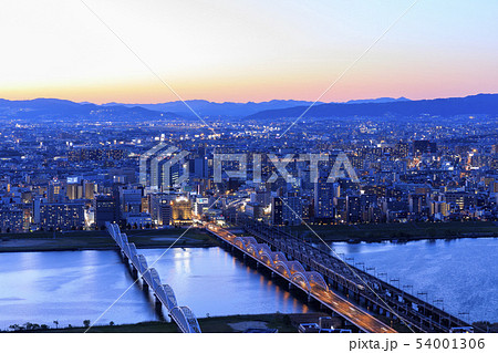 大阪・都市風景・淀川の夕景 大阪・都市風景・淀川の夕景 54001306