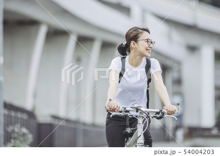 サイクリング・女性 54004203