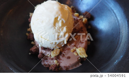 チョコレートムース　アイスクリーム　バニラアイス　氷菓　冷菓　イタリアン　サンフランシスコ　グルメ 54004591