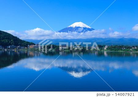 初夏の富士山 河口湖 初夏の富士山 河口湖 54007921