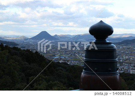 金刀比羅宮本宮前の展望台から望む讃岐平野 54008512