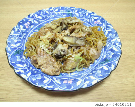 マイタケ入りのソース焼きそば マイタケ入りのソース焼きそば 54010211