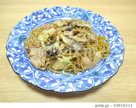 マイタケ入りのソース焼きそば マイタケ入りのソース焼きそば 54010212