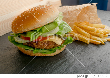 Burger with Roast Beef, Cheese and Fresh Green Burger with Roast Beef, Cheese and Fresh Green 54012265