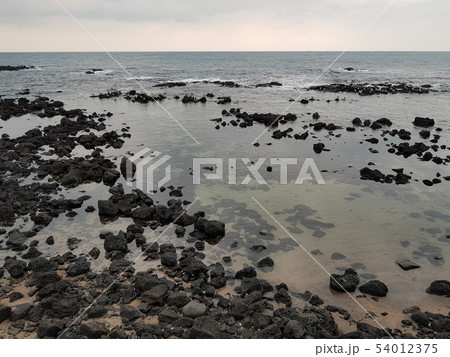 海 岩 石 54012375
