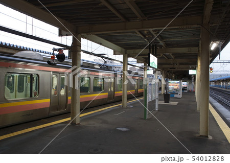 直江津駅にて 54012828