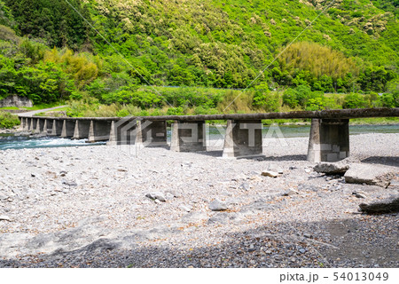 高知県 四万十川 半家沈下橋 54013049