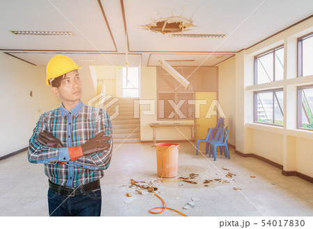 Engineering repair water leak Engineering repair water leak 54017830