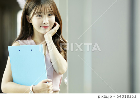 会社 オフィス 廊下 54018353