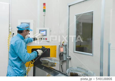 equipment for the manufacture of car headlights equipment for the manufacture of car headlights 54018866