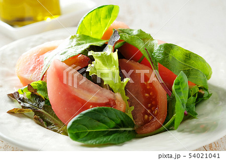 トマトとミックスリーフのサラダ 54021041