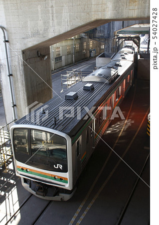 大宮総合車両センターにて検査中の東北本線205系 54027428