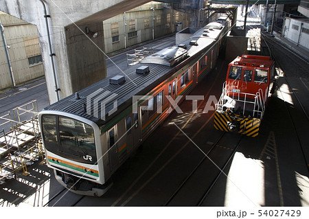 大宮総合車両センターにて検査中の東北本線205系 大宮総合車両センターにて検査中の東北本線205系 54027429
