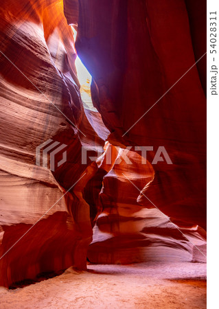 Upper Antelope Canyon 54028311