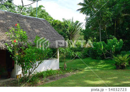 マダガスカル　ナハンプアナ自然保護区休憩所 54032723