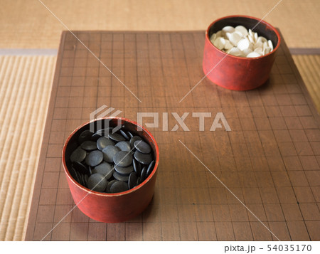 碁石と碁盤 54035170