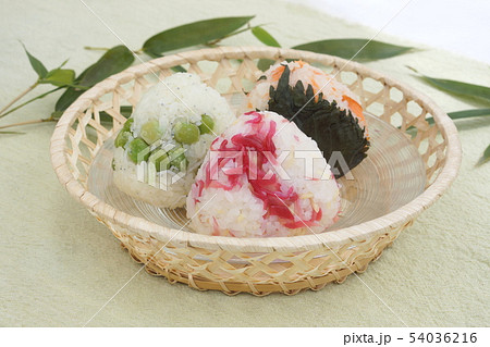 夏のおむすび三種 54036216