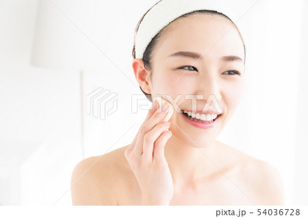 美容　イメージ　パフ 54036728