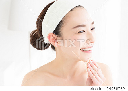 美容　イメージ　パフ 54036729