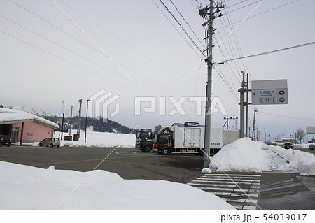 冬の五日町パーキング 54039017