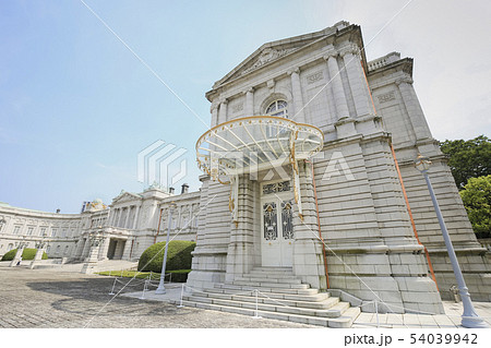 東京・迎賓館赤坂離宮 アールヌーヴォー調の西玄関 東京・迎賓館赤坂離宮 アールヌーヴォー調の西玄関 54039942