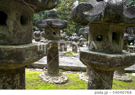 大照院の石灯籠の写真素材 [54040768] - PIXTA