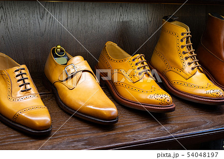 men footwear boutique store 54048197
