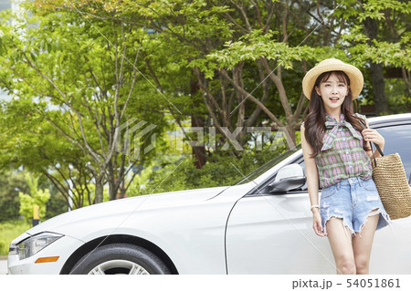 自動車 休暇 バカンス 54051861