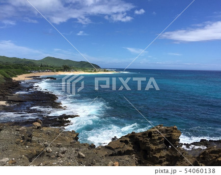 ハワイで噴き潮が見られる海岸 ハワイで噴き潮が見られる海岸 54060138