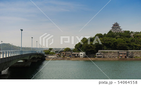 舞鶴橋から唐津城(佐賀県:唐津市) 舞鶴橋から唐津城(佐賀県:唐津市) 54064558