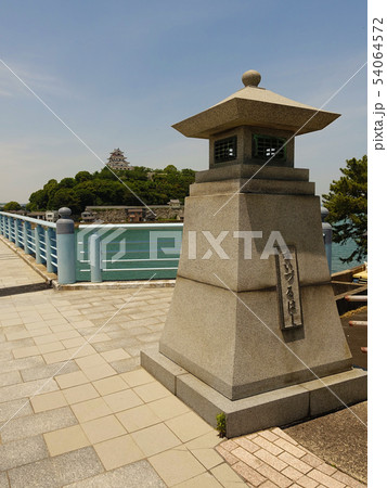 舞鶴橋から唐津城(佐賀県:唐津市) 舞鶴橋から唐津城(佐賀県:唐津市) 54064572