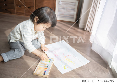 子供 お絵かき 子供 お絵かき 54066245