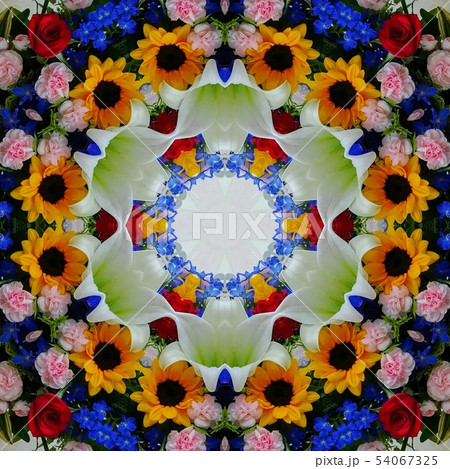 ヒマワリとカラフルな花のパターンのイラスト素材