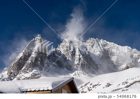 景色 風景 雪の山 54068176