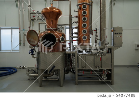 ワインの蒸留塔 54077489