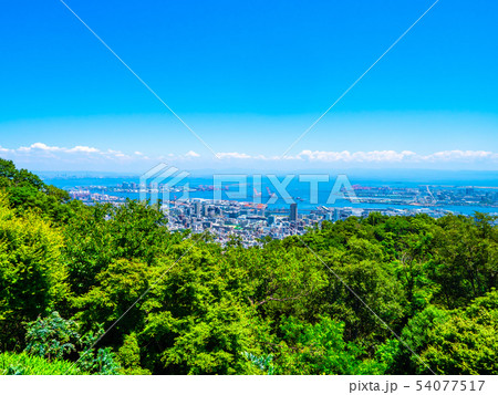 布引ハーブ園と神戸の街並 54077517