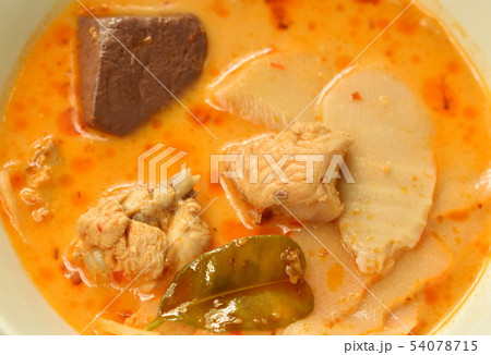 boiled pickled bamboo shoot with chicken curry 54078715