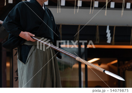 槍を持った人物 槍を持った人物 54079875